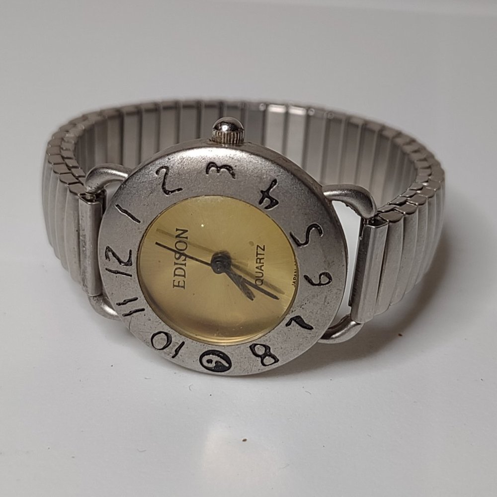 Very Cool Edison Silver Tone Metal Stretch Band Watch